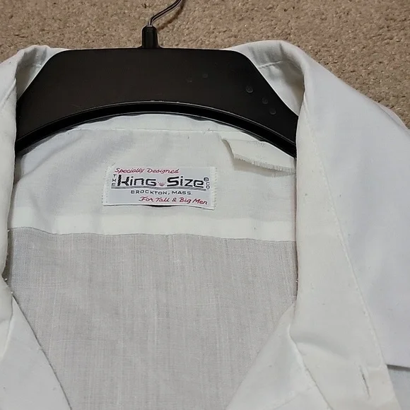 Short Sleeve Buttondown Shirt - Picture 3 of 6